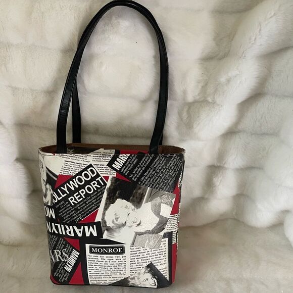Marilyn Monroe NewYork and Paris magazines prints  Red,black & white sat… - Picture 1 of 13
